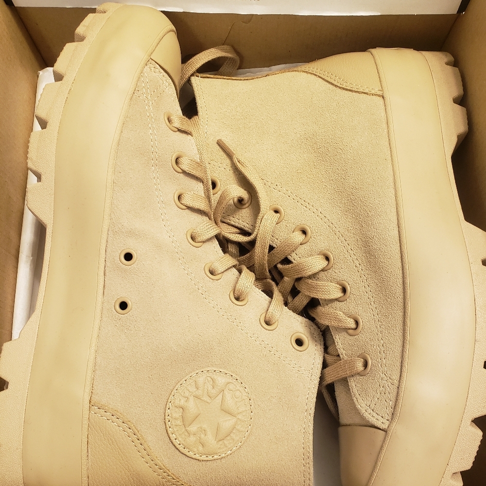 Converse Chuck Taylor Platforms